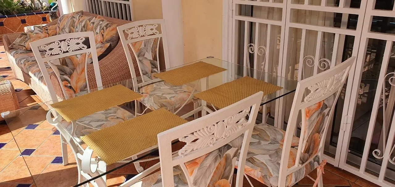 Villa Violetta Callao Salvaje